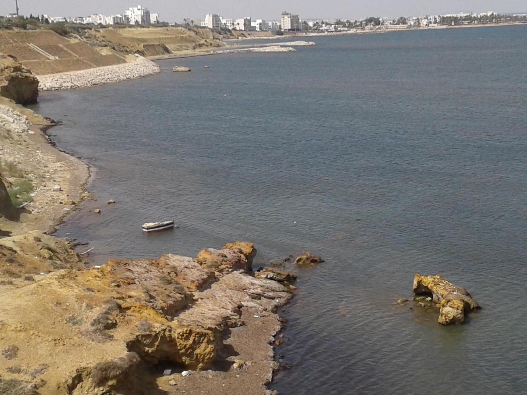Duplex Pied Dans L'Eau Avec Magnifique Vue Sur Mer โมนาสตีร์ ภายนอก รูปภาพ
